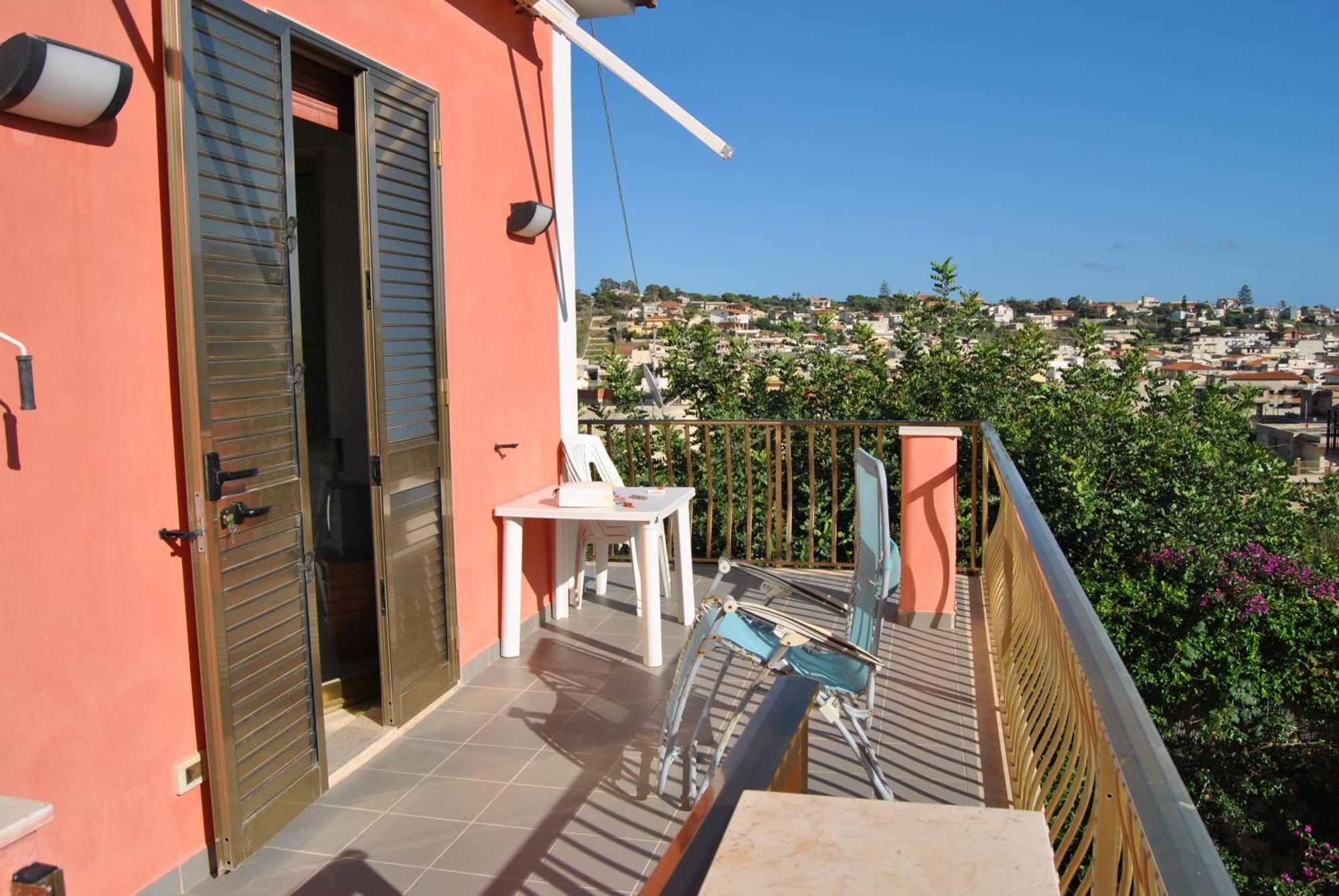 La Rosa Del Deserto Bed & Breakfast Scicli Exterior photo